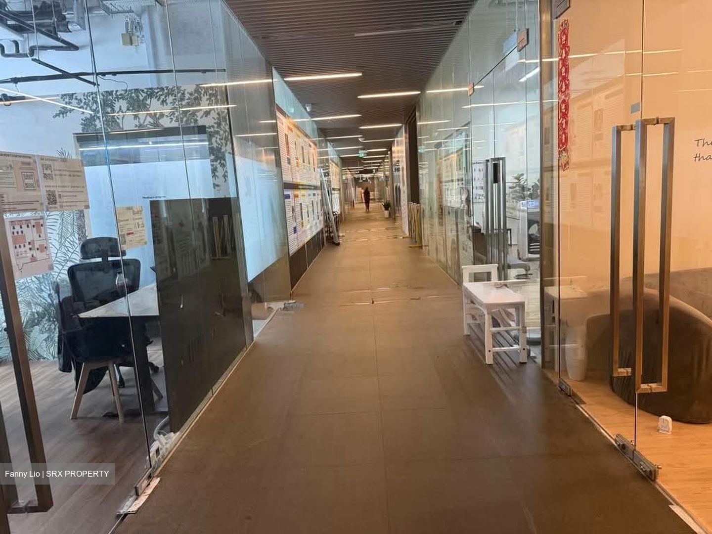 Vision Exchange (D22), Retail #583282651